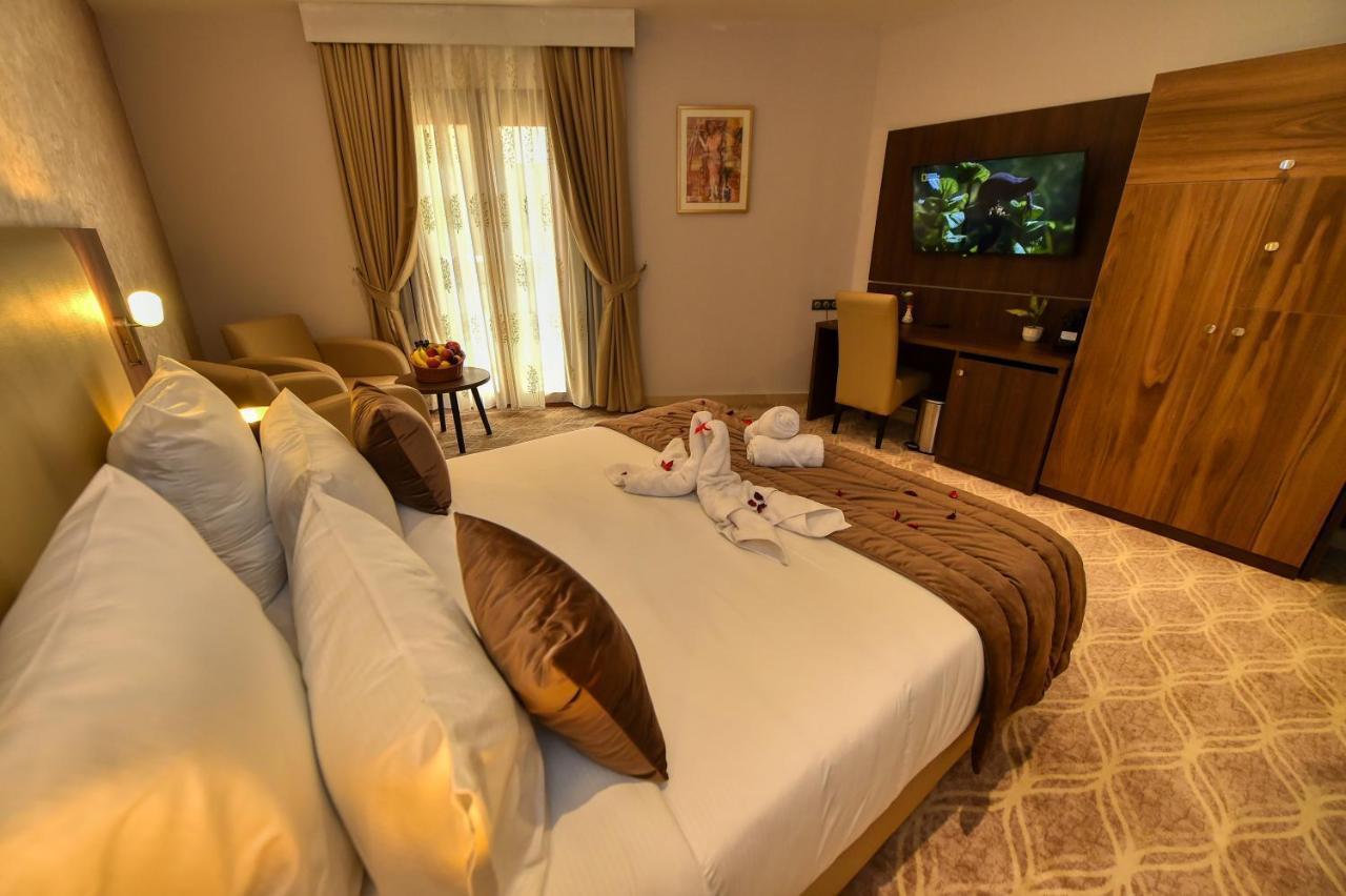 Mf Hotel Oran Bir El Djir Exterior photo
