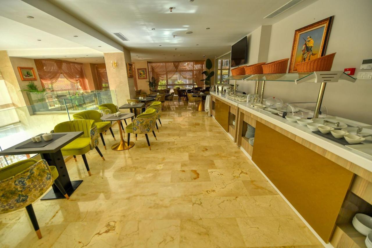 Mf Hotel Oran Bir El Djir Exterior photo